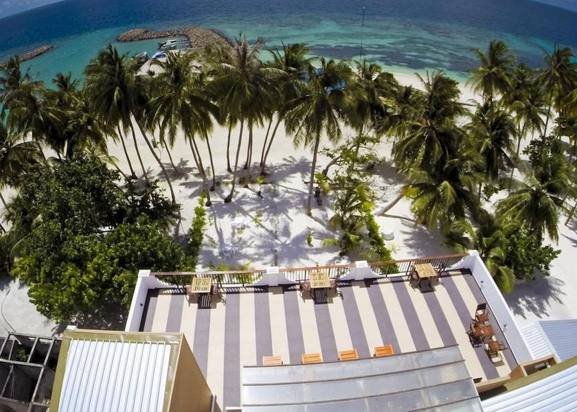 Kaafu Atoll Maafushi Courtyard