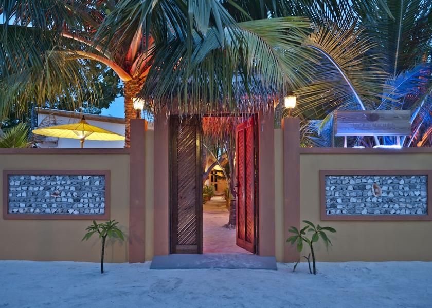 Kaafu Atoll Maafushi Facade