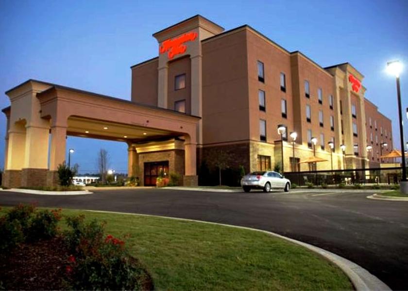 Alabama Calera Exterior Detail