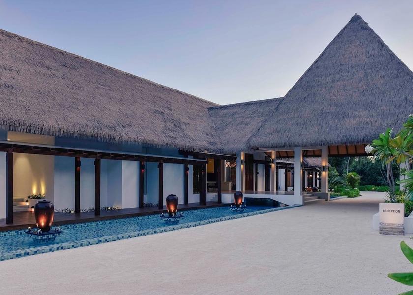 Gaafu Alifu Atoll Kooddoo Front of property