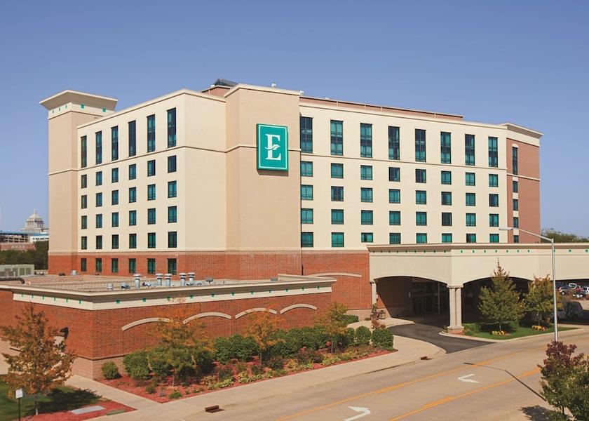 Illinois East Peoria Exterior Detail