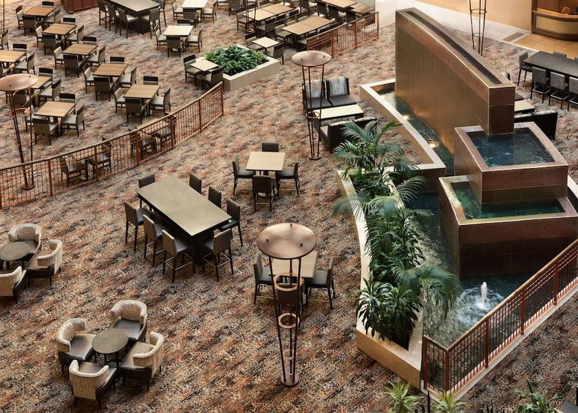 Illinois East Peoria Lobby