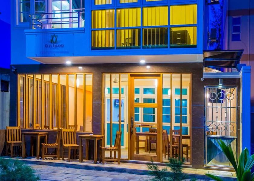 MV Maldives Exterior Detail