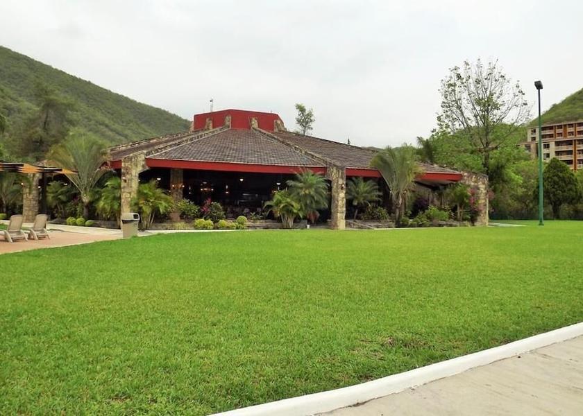 Nuevo Leon Santiago Garden