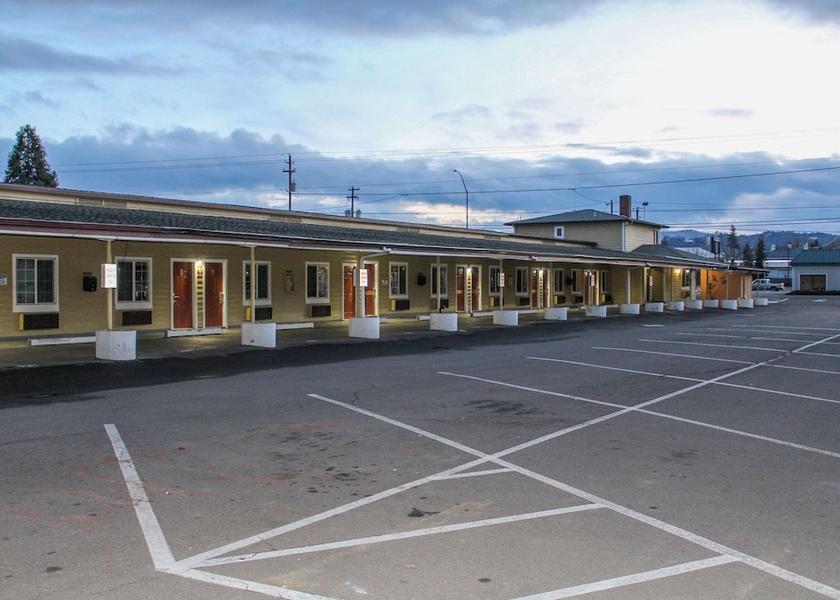 Oregon Medford Exterior Detail