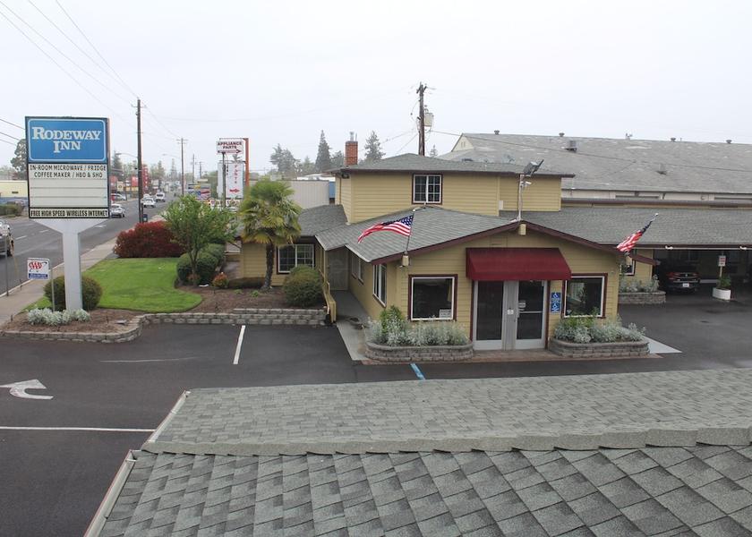 Oregon Medford Exterior Detail