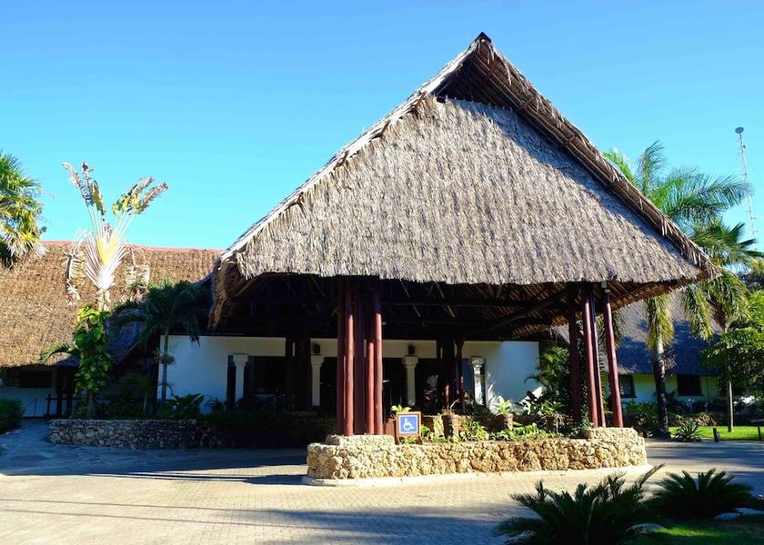  Mombasa Exterior Detail