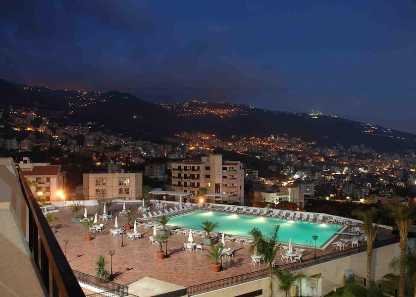  Jounieh Exterior Detail