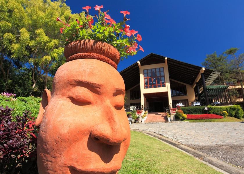 Chiang Mai Province Hang Dong Facade