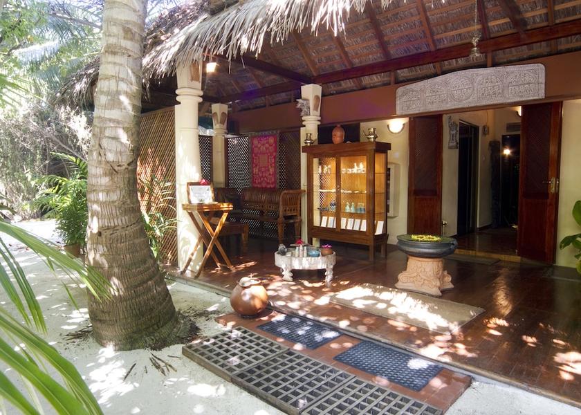 Kaafu Atoll Emboodhoo Spa reception