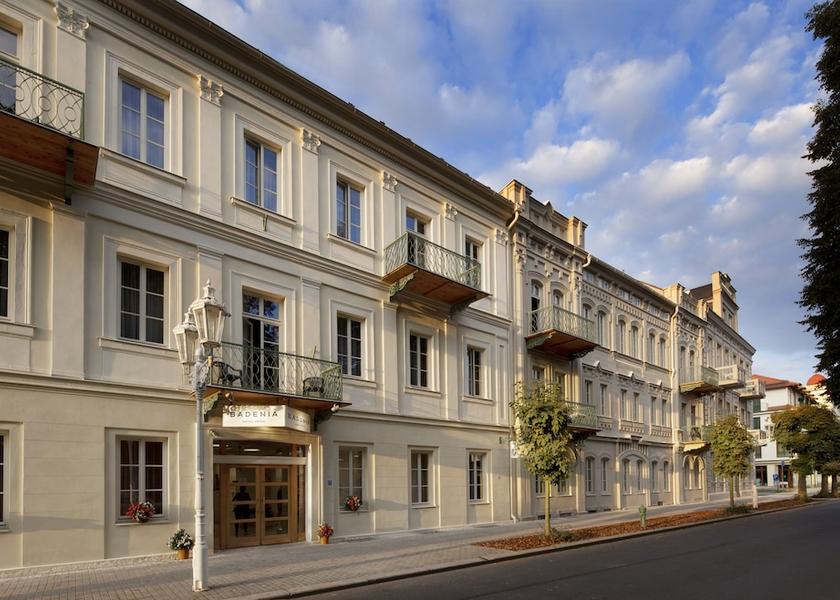 Karlovy Vary (region) Frantiskovy Lazne Exterior Detail