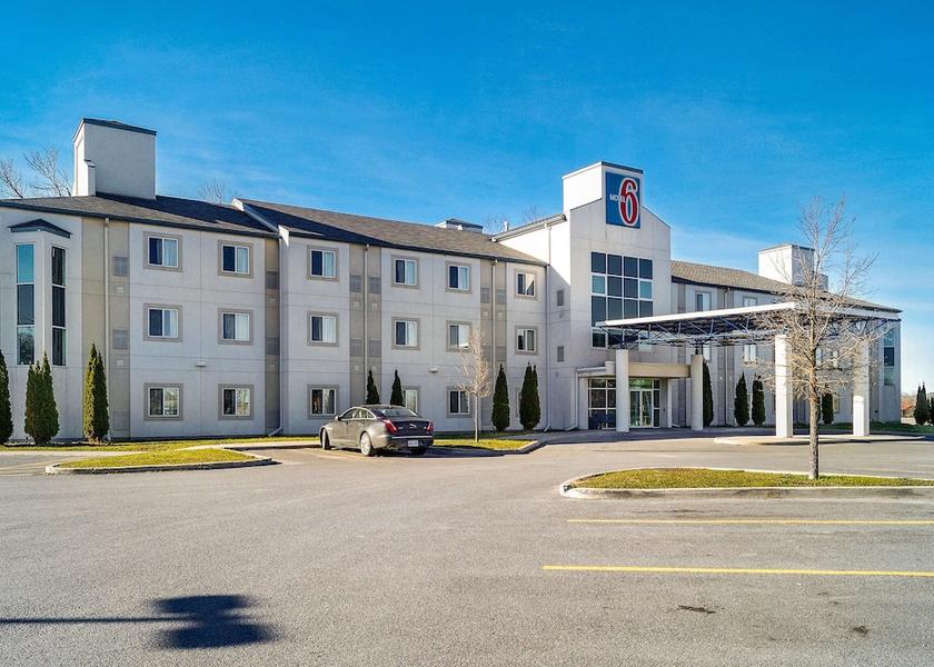 Ontario Peterborough Exterior Detail