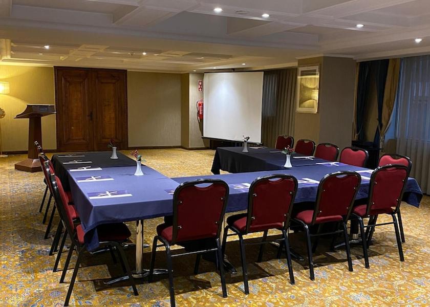 Izmir Izmir Meeting Room