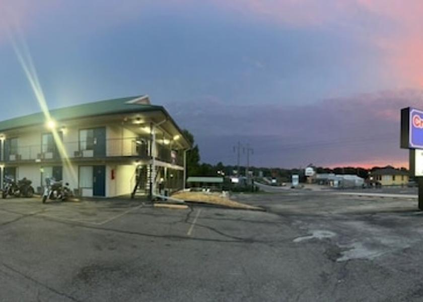 Missouri Branson West Facade
