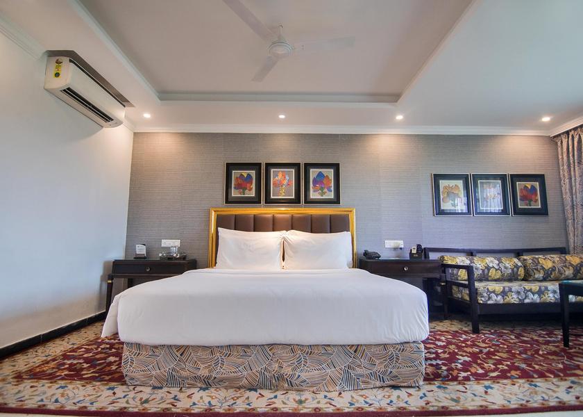 Chhattisgarh Raipur Club Room