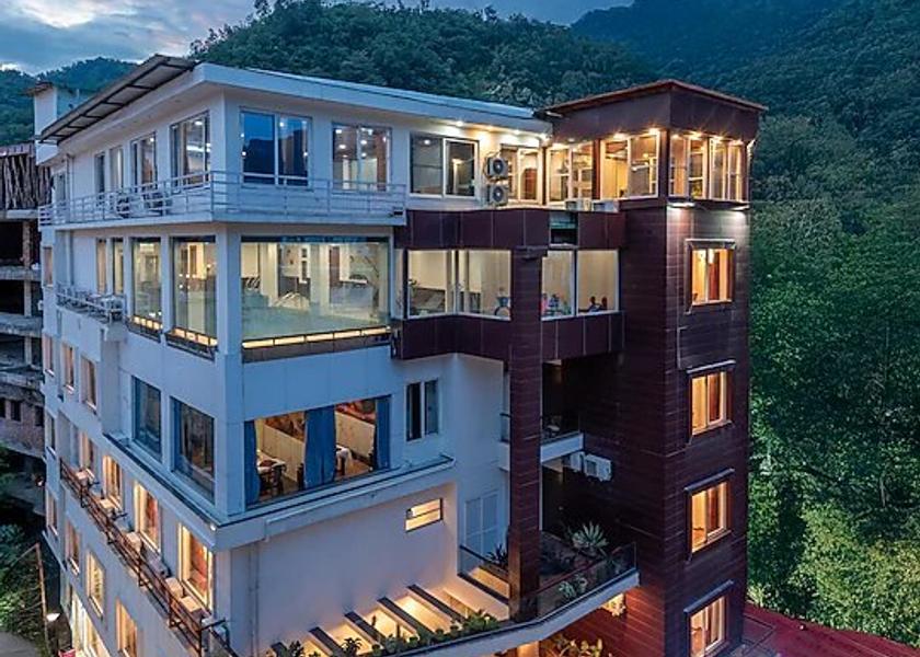 Uttarakhand Rishikesh Hotel Exterior