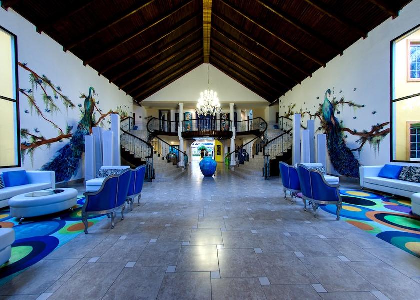 Atlantida La Ceiba Lobby