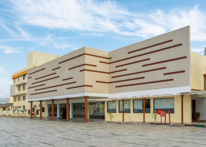 Maharashtra Shirdi Front of property