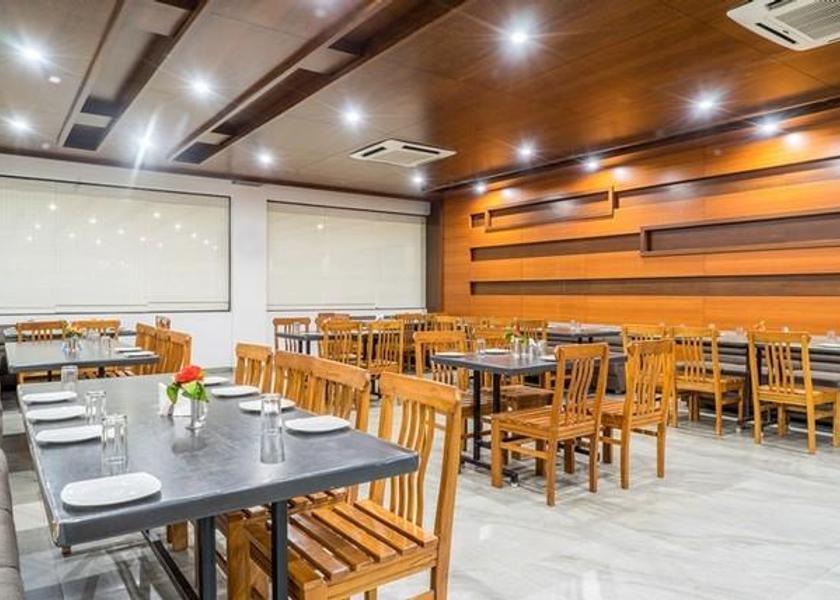 Maharashtra Shirdi Food & Dining