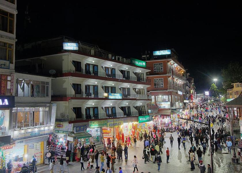 Himachal Pradesh Manali Hotel Exterior