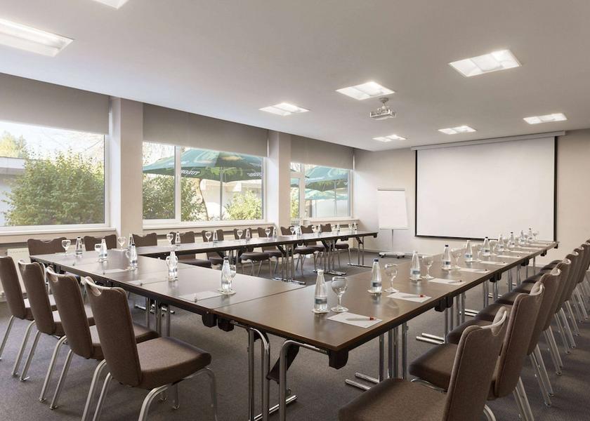  Bucharest Meeting Room