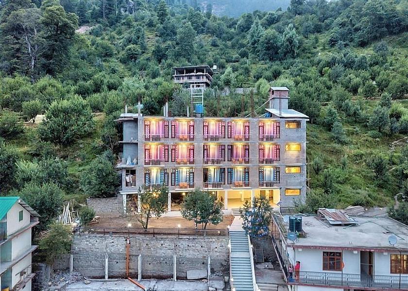 Himachal Pradesh Manali Front of property