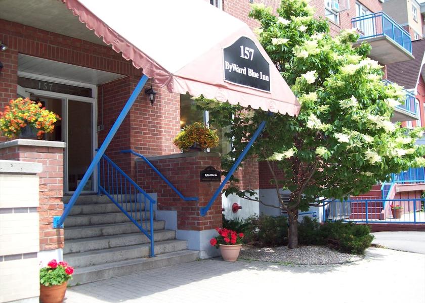 Ontario Ottawa Exterior Detail