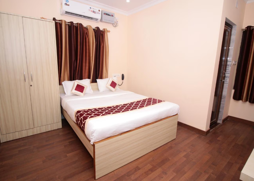 Odisha Bhubaneswar Deluxe Queen AC