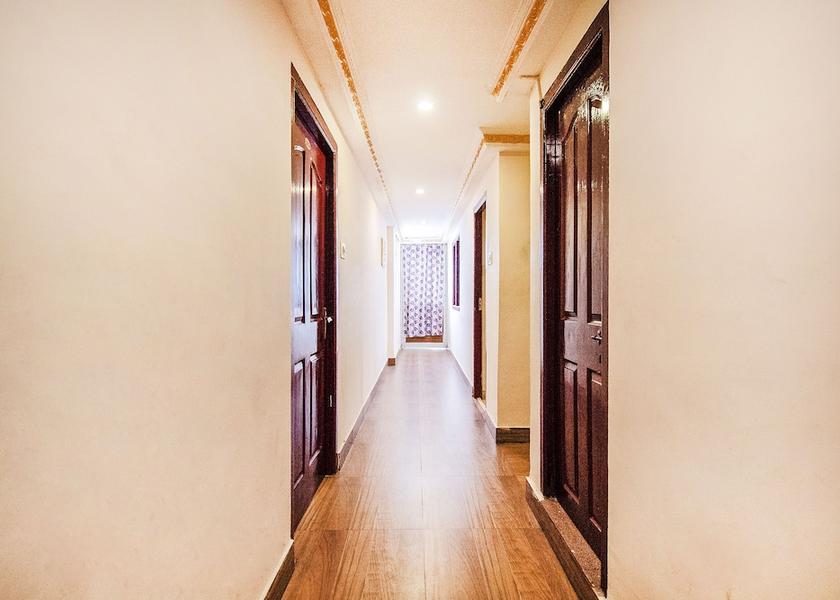 Tamil Nadu Kodaikanal Interior Entrance