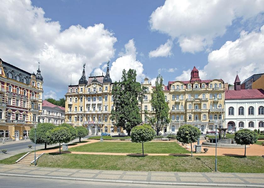 Karlovy Vary (region) Marianske Lazne Facade