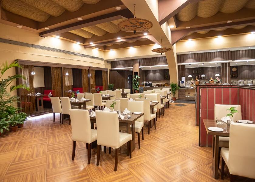 West Bengal Kolkata Food & Dining