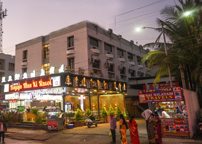 Maharashtra Shirdi Hotel Exterior