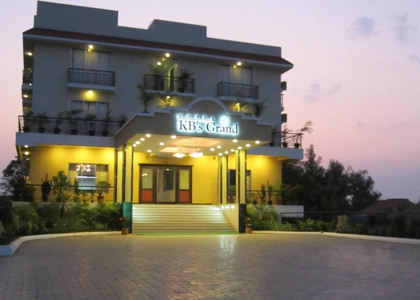 Maharashtra Shirdi Hotel Exterior