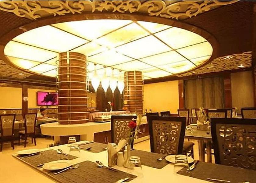 Uttar Pradesh Varanasi Dining
