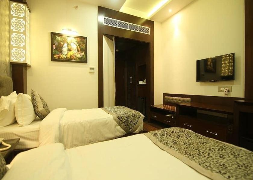 Uttar Pradesh Varanasi Executive Room
