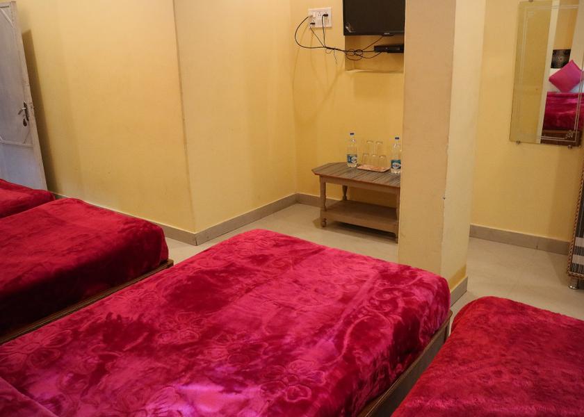 Uttar Pradesh Varanasi Air Conditioner Four Bedded Room