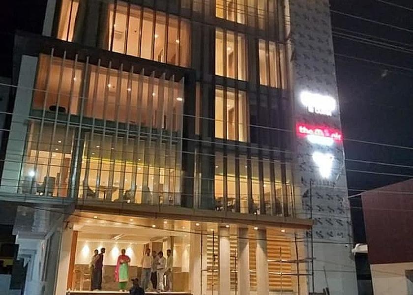 Front of property - evening/night