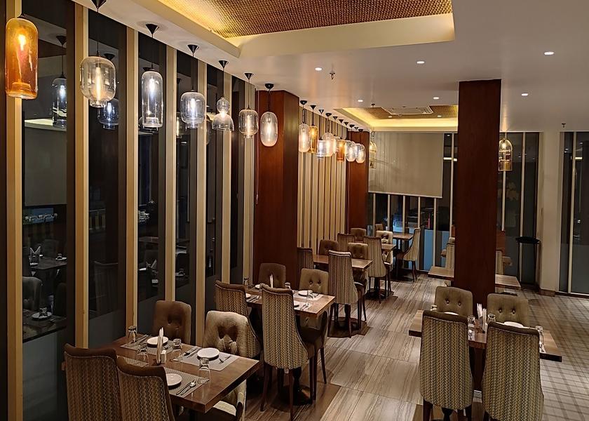 Uttar Pradesh Varanasi Food & Dining