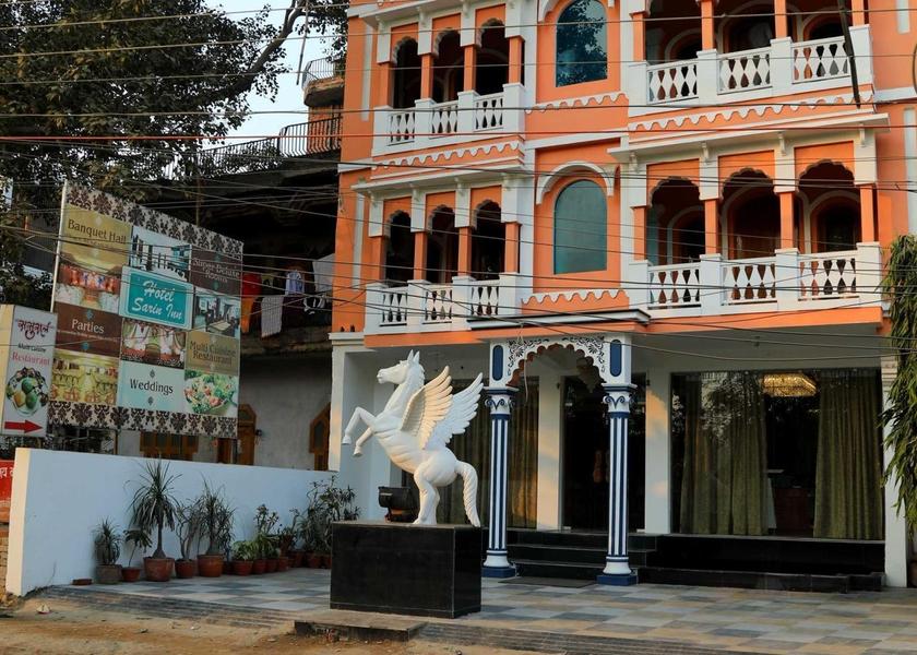 Uttar Pradesh Varanasi Hotel Exterior
