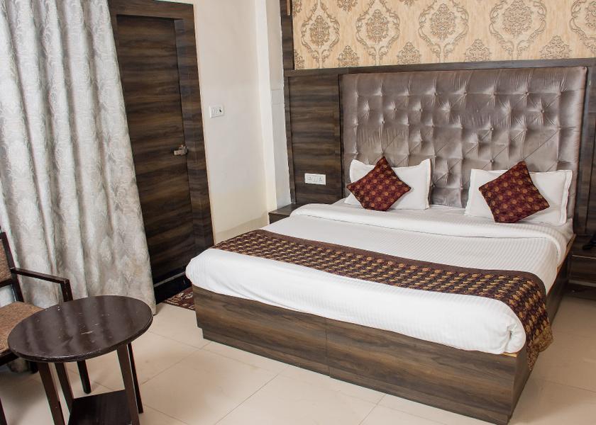 Uttar Pradesh Varanasi Royal Room 