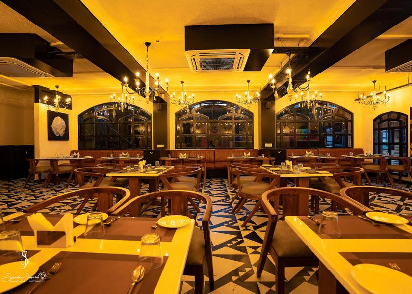 Uttar Pradesh Varanasi Food & Dining