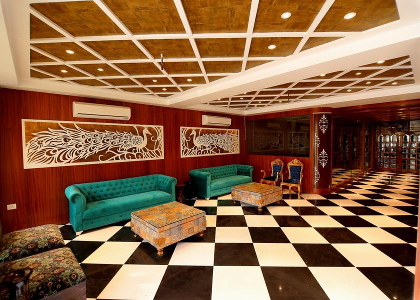 Uttar Pradesh Varanasi Public Areas