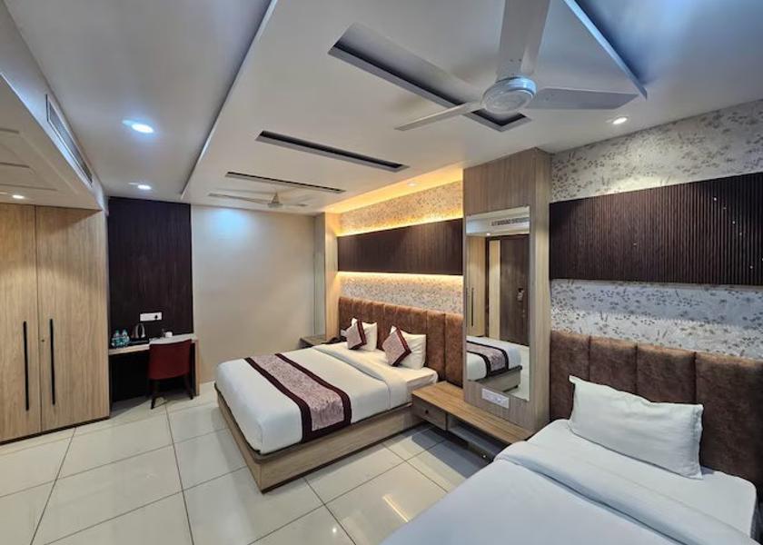 Uttar Pradesh Varanasi Super Deluxe Room