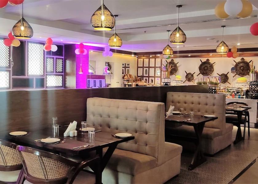 Uttar Pradesh Varanasi Food & Dining
