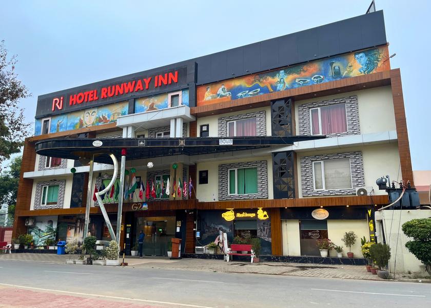 Uttar Pradesh Varanasi Hotel Exterior