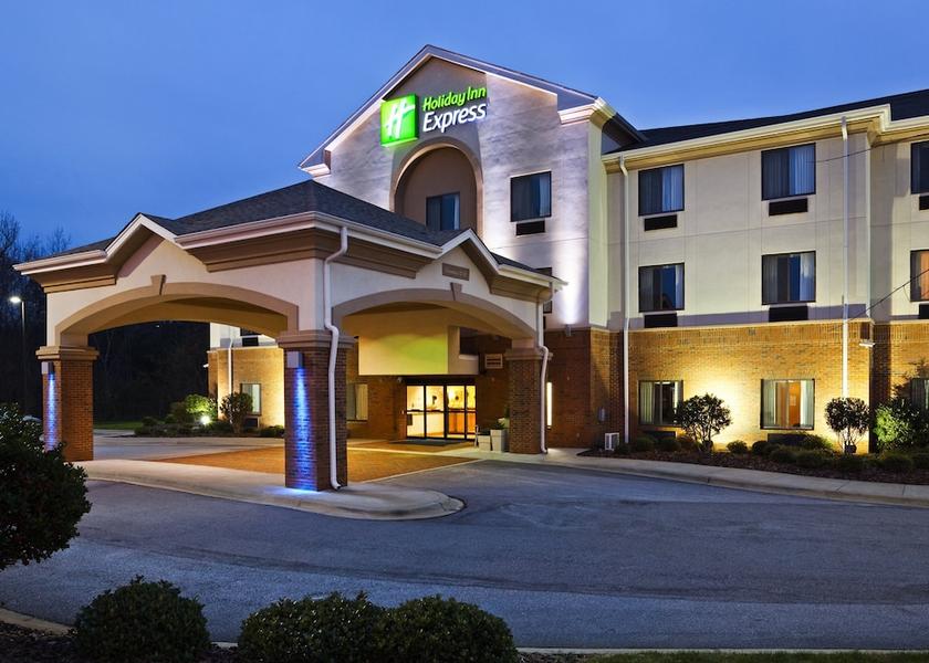 North Carolina Forest City Exterior Detail