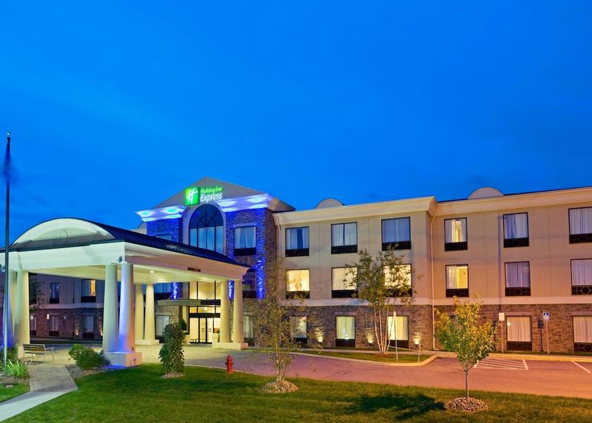 New York Chester Exterior Detail