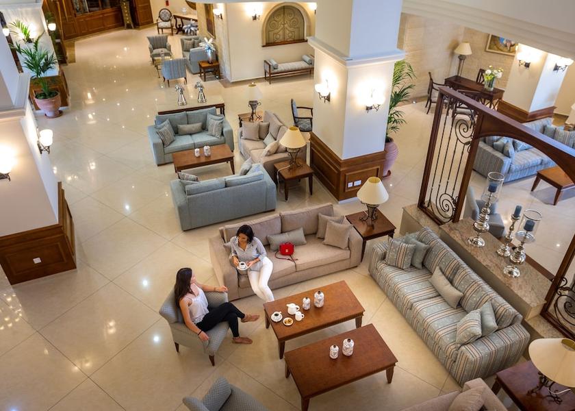 Paphos Geroskipou Lobby sitting area