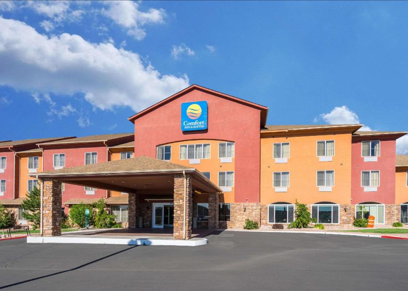 Utah Cedar City Hotel Exterior