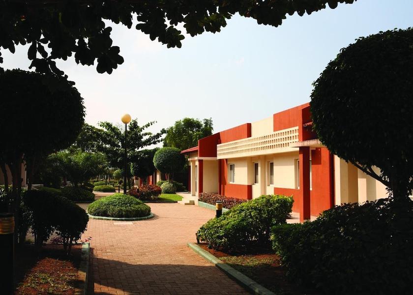  Maputo Exterior Detail